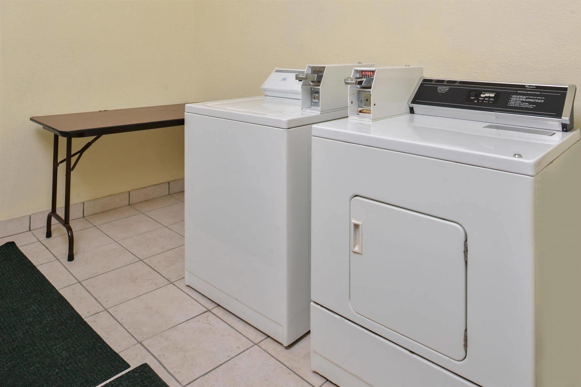 Americas Best Value Inn And Suites Houston Fm 1960 Westfield Dış mekan fotoğraf